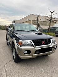 Mitsubishi pajero sport anno 2002 con tenda