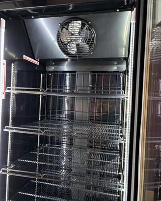 vetrina freezer per alimenti negativa no Frost