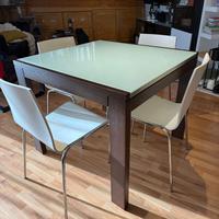 Tavolo con sedie Calligaris