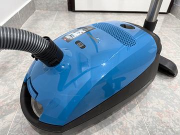 Aspirapolvere miele come nuova