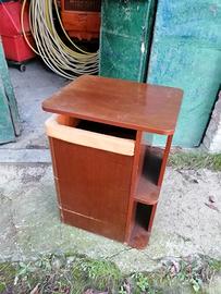 mobiletto porta telefono con sedile