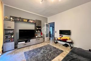 3 LOCALI A TRAVES