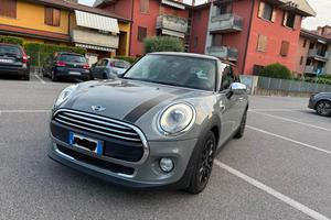 MINI COOER D