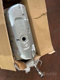 Serbatoio mercedes sl55 amg r230