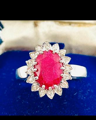 Anello 18 ct con rubino naturale e diamanti 