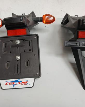 portatarga completo SUZUKI GSR 750 originale