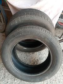 2 gomme auto Bridgestone usate