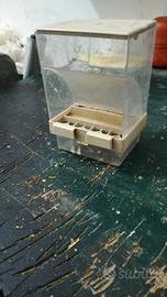 Mangiatoia a Dispenser