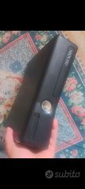 Xbox 360 piu cavo e 15 giochi