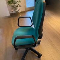 Sedia da scrivania com braccioli