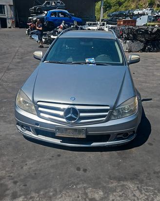 MERCEDES CLASSE C 220 DEL 2002 SOLO PER RICAMBI