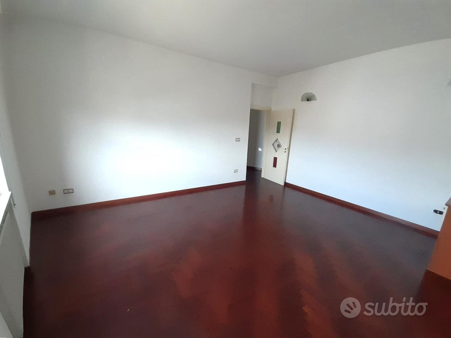 Apartment in Brindisi, Commenda - Altro