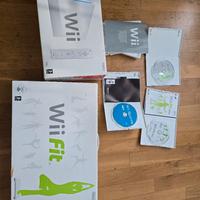 wii  completa console,pedana,accessori,3 giochi