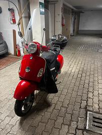 Vespa Gts 250
