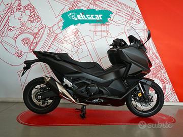 HONDA Forza 750
