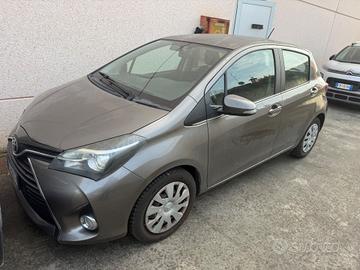 Toyota Yaris 1.0 5 porte Lounge Perfetta