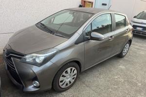Toyota Yaris 1.0 5 porte Lounge Perfetta