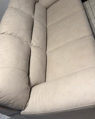 Divano tre posti beige/panna in pelle