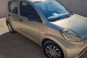 sirion 1000 benzina