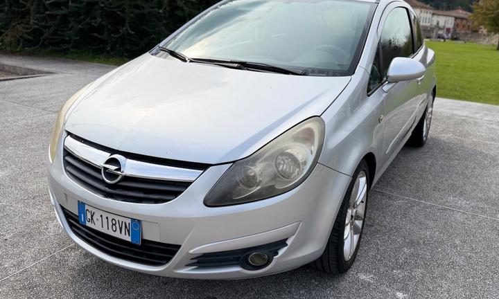Opel Corsa 1.3 CDTI 75CV 3 porte adatta a neopaten