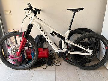 Commencal avinox kit telaio motore