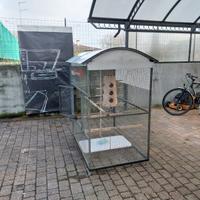 gabbia molto spaziosa per uccellini