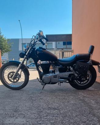 MOTO SAVAGE SV 650