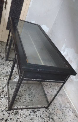 Bancone espositivo e scaffale ferro battuto