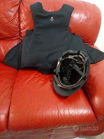 Caschetto e corpetto per equitazione.LEGGERE DESC!