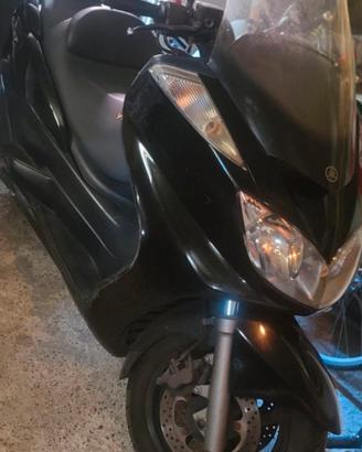 Yamaha majesty 400 anno 2006. km 53000
