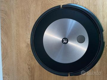 iRobot Roomba J7+ con base autosvuotante