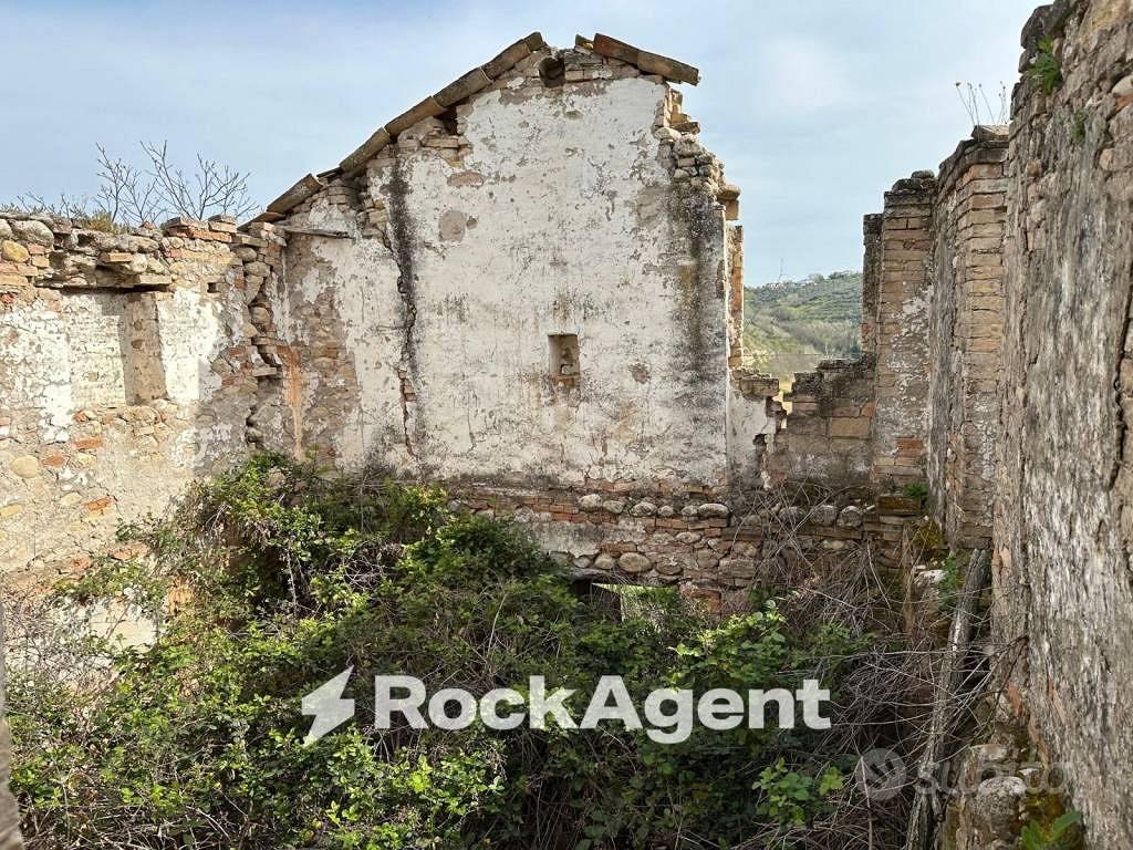 Rustico / Casale di 81 m² con 3 locali a Moscufo - Vista 2