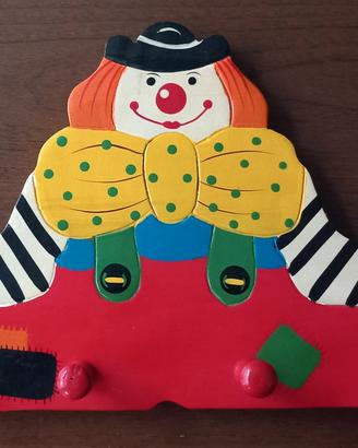 appendi abiti clown per bambini, asilo ,salagiochi