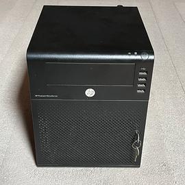HP Proliant MicroServer N40L