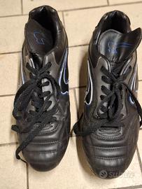 NR° 2 scarpe da calcio Puma e Kronos
