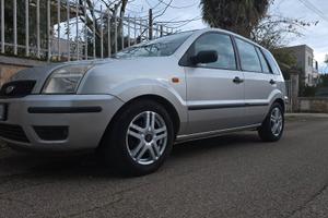 ford fusion 1.4 td con gancio estraibile omologato