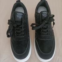 Scarpe da ginnastica casual bianche e nere