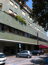 Ampio ufficio via Oberdan