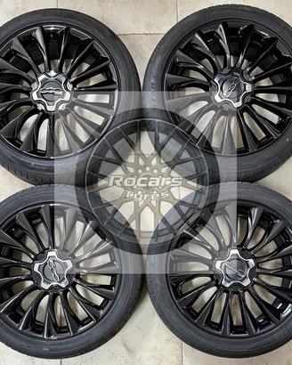Cerchi 18 neri e pneumatici originali Fiat 500X