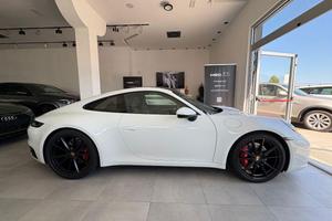 PORSCHE - 992