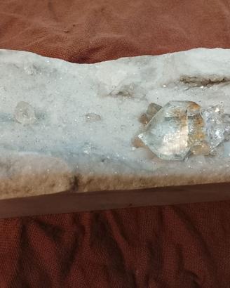 Marmo di Carrara con cristalli
