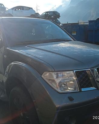 NISSAN PATHFINDER 2.5 TD 2006 YD25  PER RICAMBI