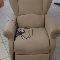 poltrona elettrica con movimento gambe e schienale