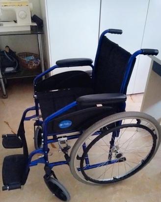Sedia a rotelle con solo un utilizzo
