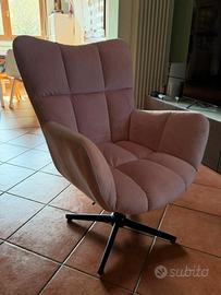 Poltrona girevole in velluto rosa cipria
