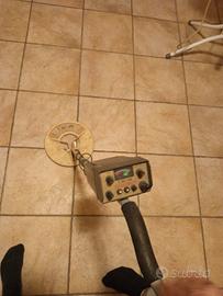 metal detector 