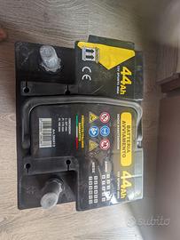Batteria auto 44Ah 12v 400a