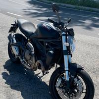 Ducati Monster 821 Dark 112CV