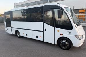 Autobus/ Mercedes posti 23+16+2