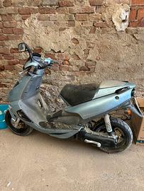 Aprilia sr 50 racing